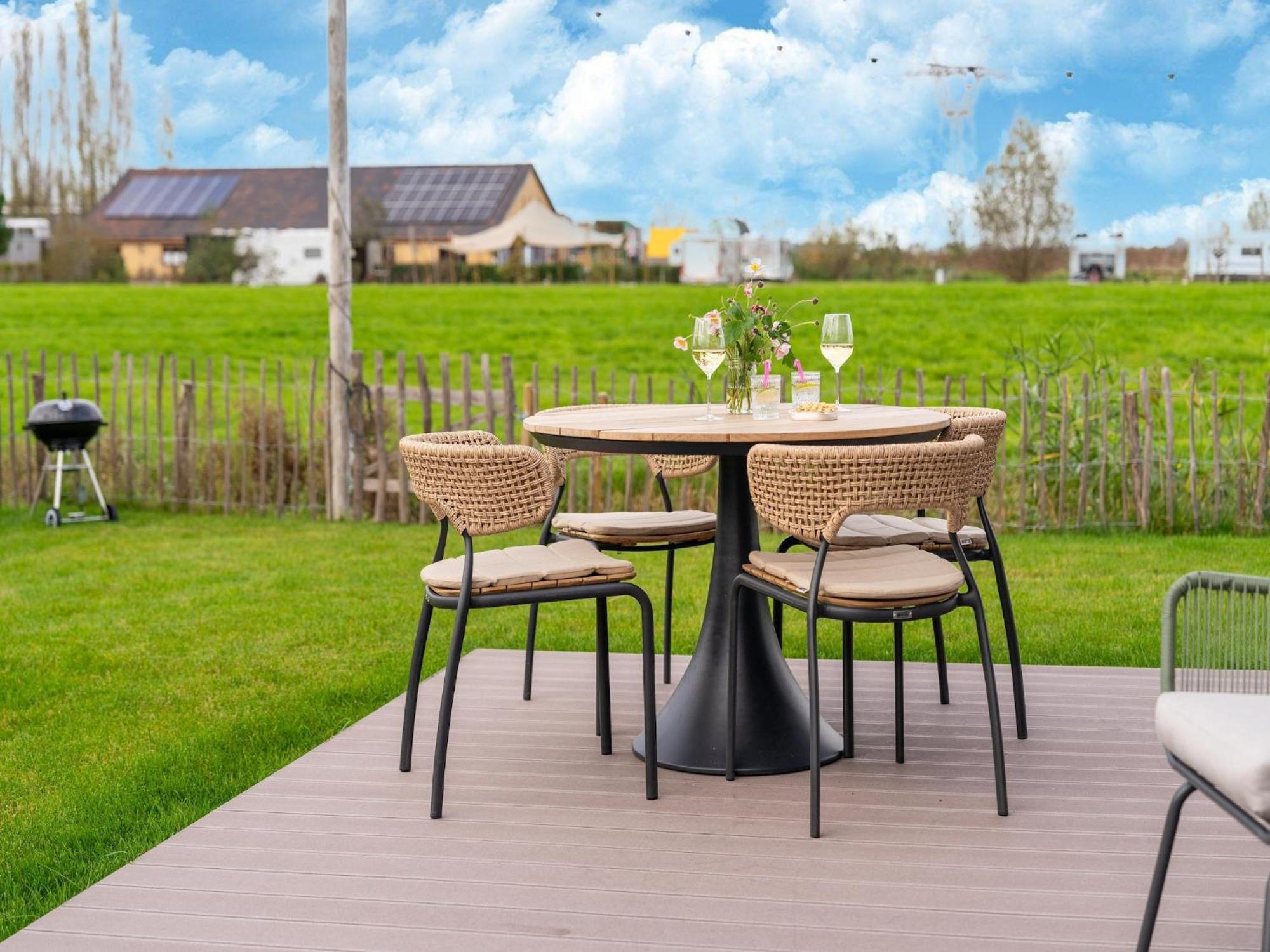 Holiday Home In 'T Groene Hart On The Water Oud Ade Exterior photo